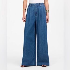 Madewell The Harlow Superwide-Leg Jean in McNair Wash: Airy Denim Edition